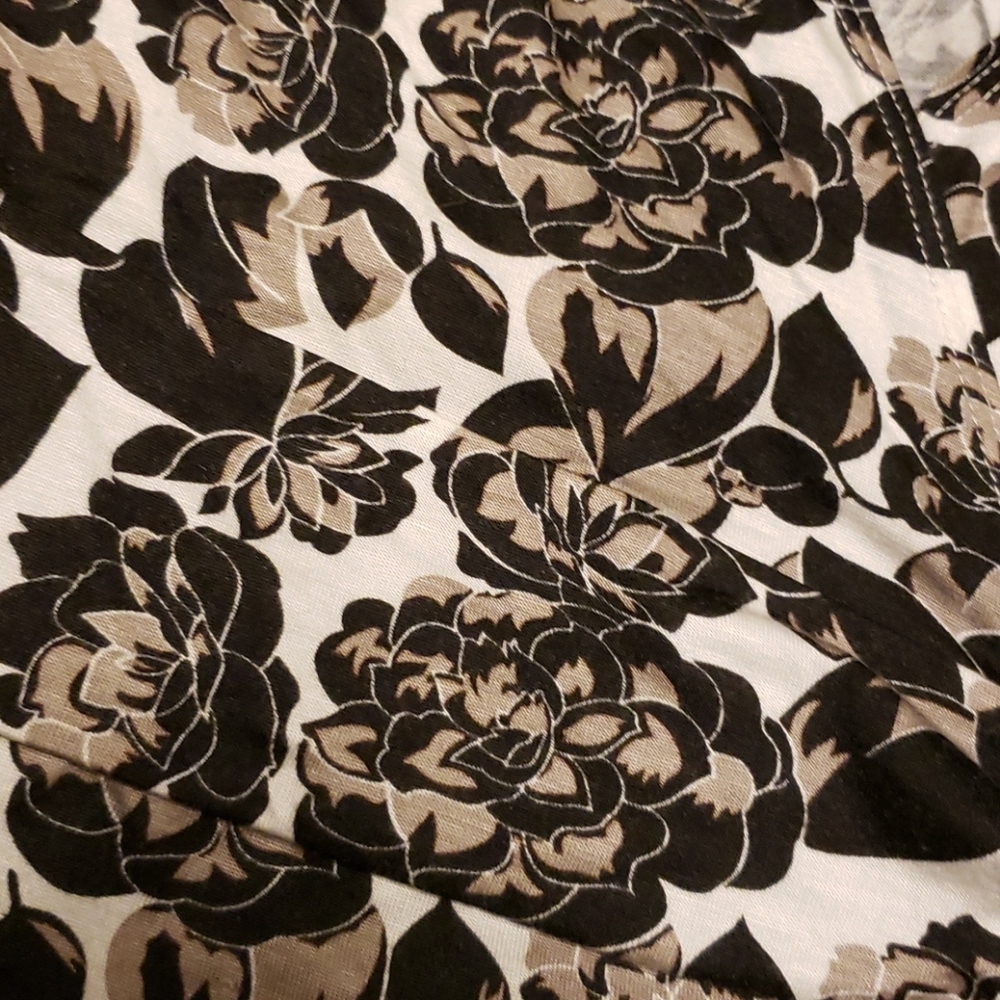 Banana Republic black rose wrap top sz small - Picture 2 of 3